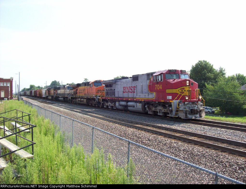 BNSF 704
